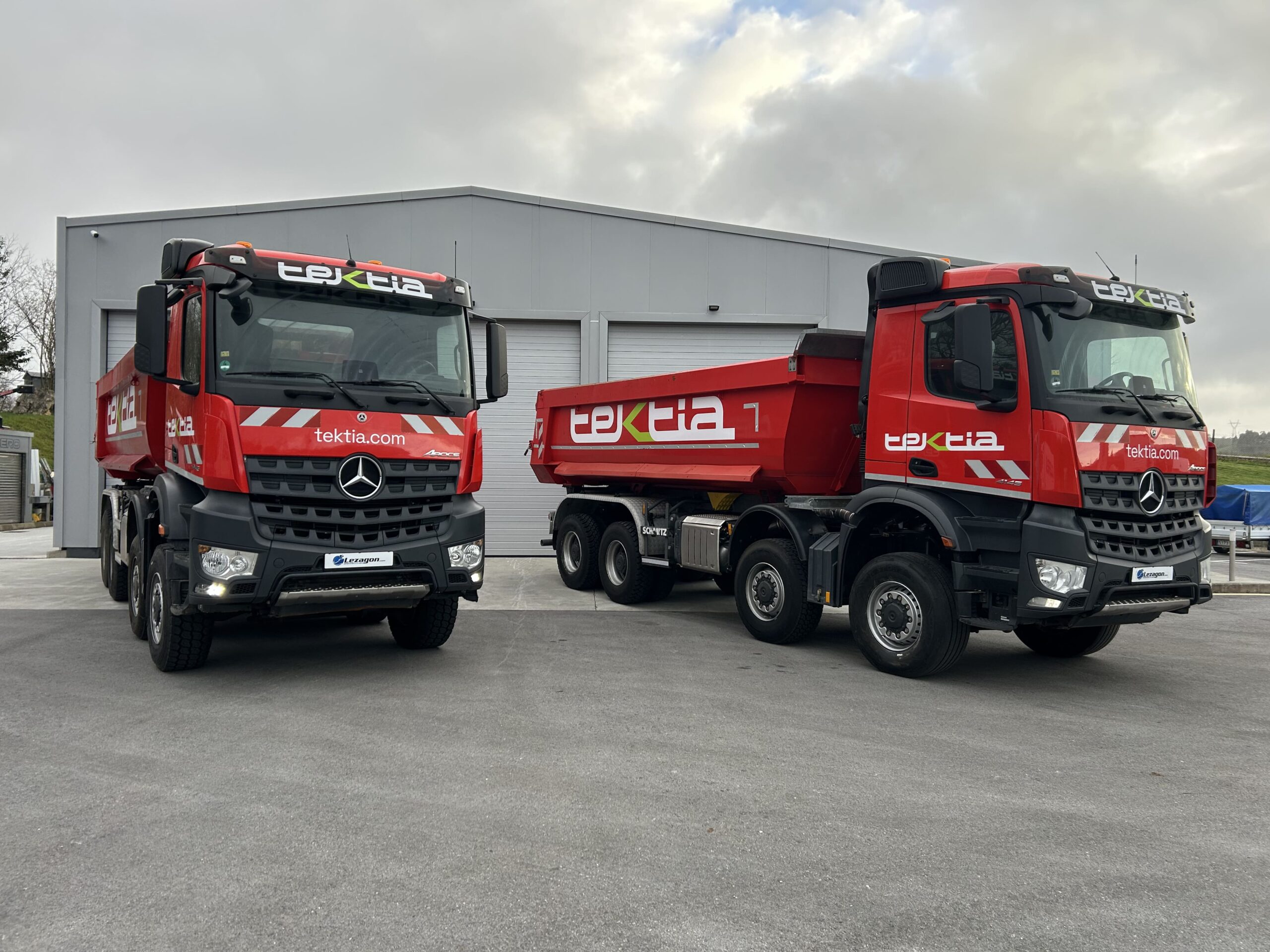 Mercedes-Benz Arocs 4145 8×8